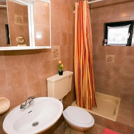 In With Sea View, Balcony, Air Conditioning, Wifi 5146-1 * Duće